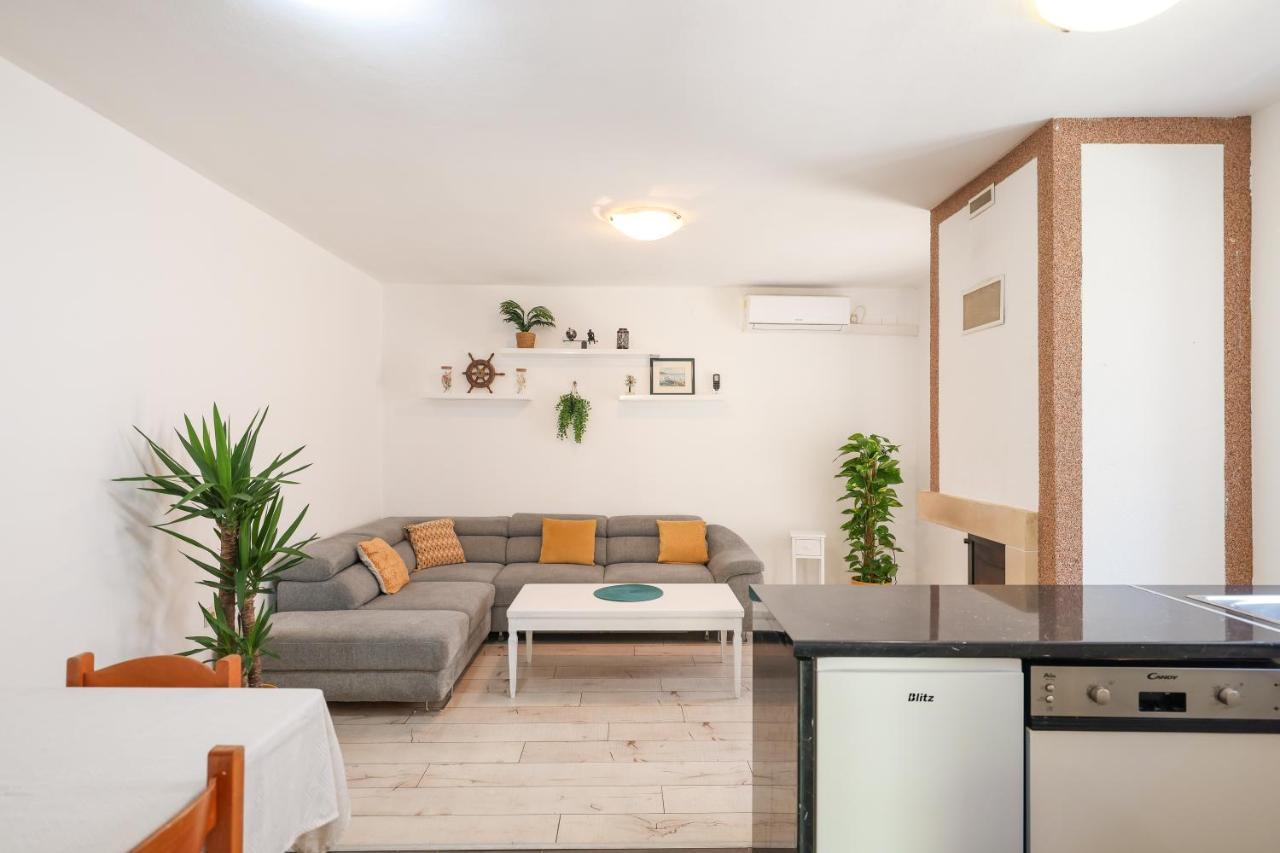 Villa Vacation House Jakov à Zadar Extérieur photo